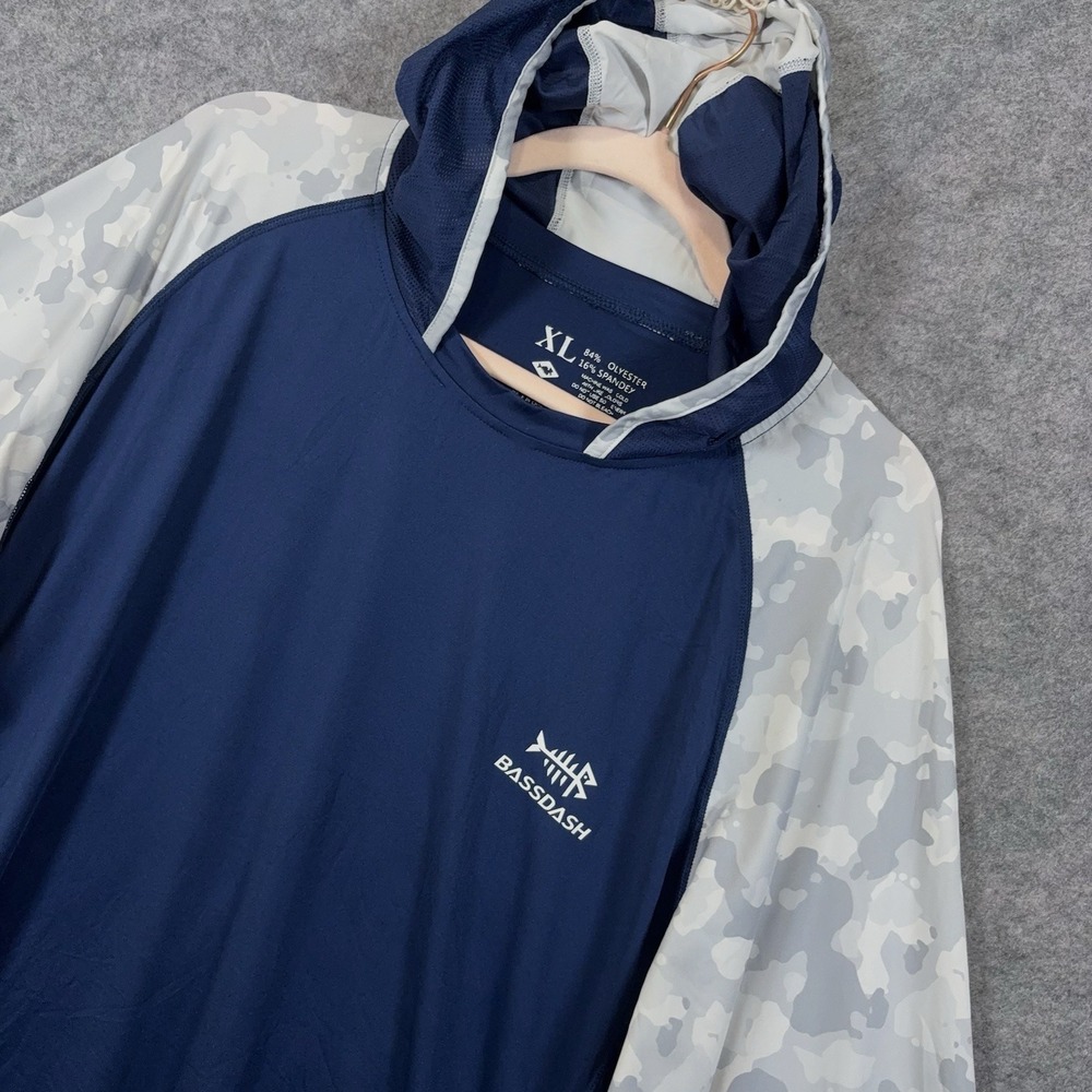 Bassdash Fishing Hoodie Mens XL Blue Gray Camo Performance UPF 50+ Stretch